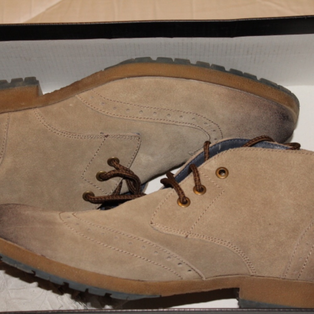 Robert Wayne Chukka Boots